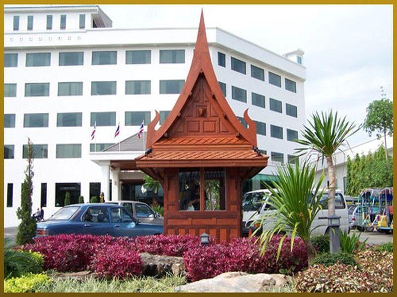 Люкс Sri U-Thong Grand Hotel