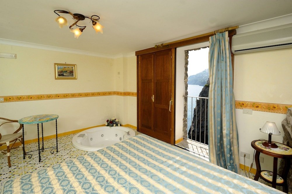 Superior Double room with balcony La Locanda Del Fiordo