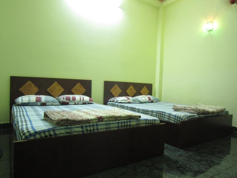 Standard quadruple chambre Hoa Thinh Hotel