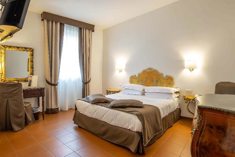 Standard Double room Hotel Machiavelli Palace