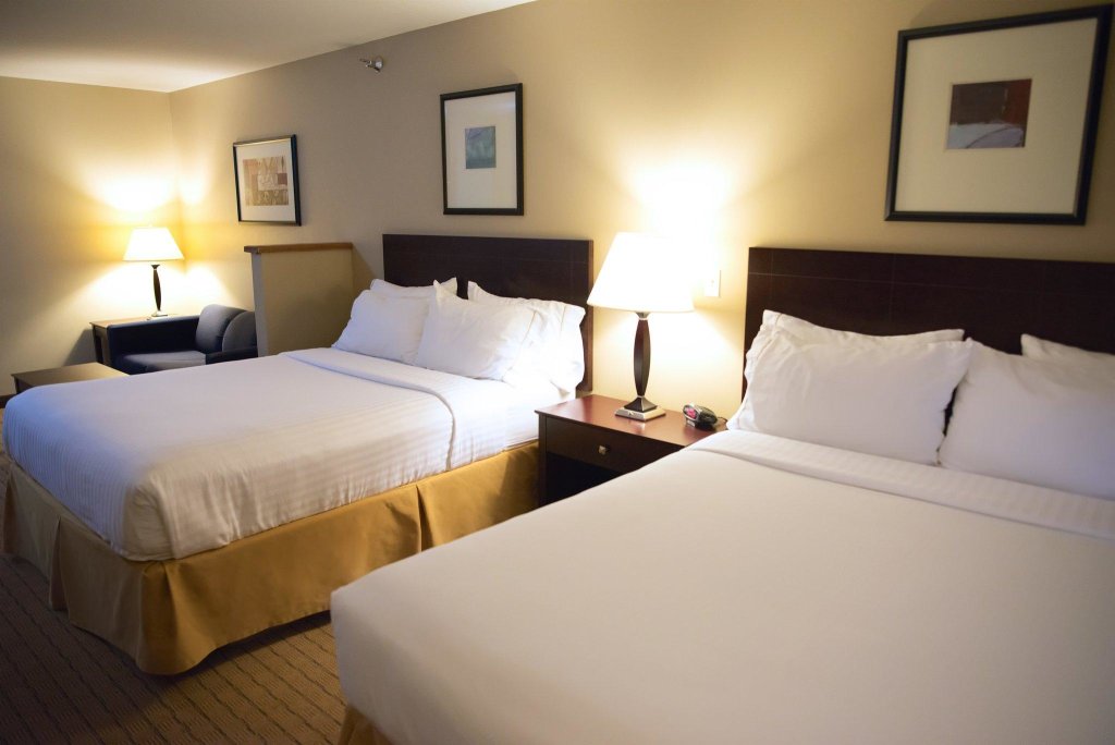 Двухместный номер Standard Holiday Inn Express Devils Lake, an IHG Hotel