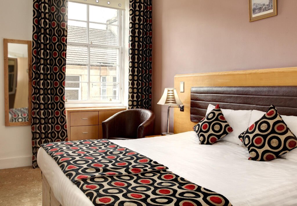 Standard Double room Argyll Hotel