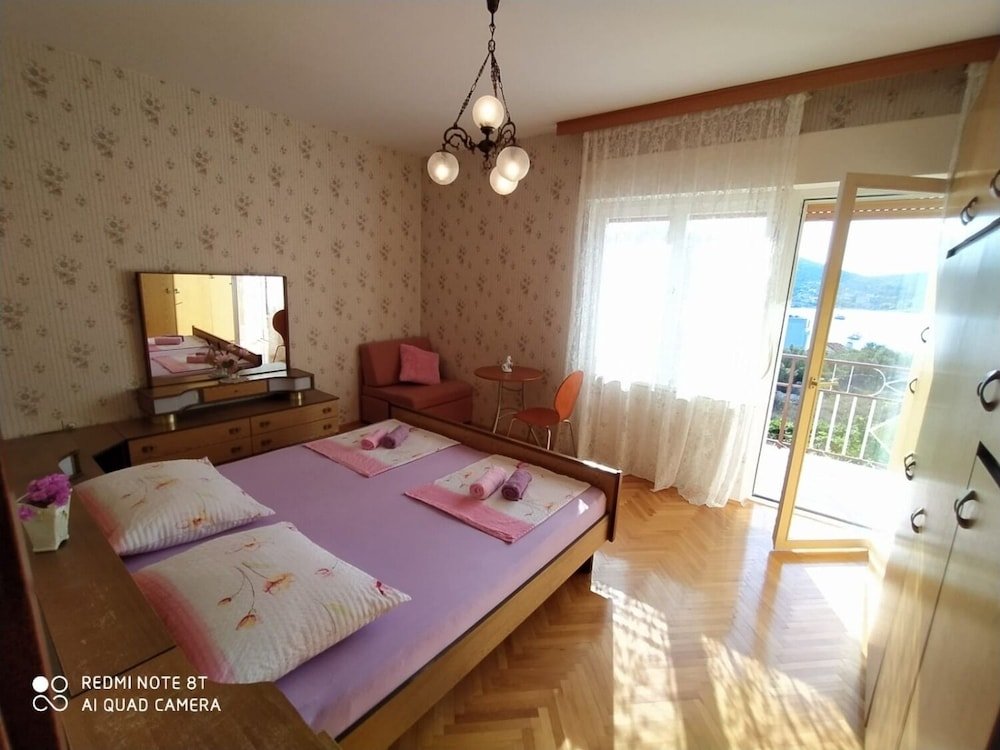 Apartment Kosta - 70m From sea - A2
