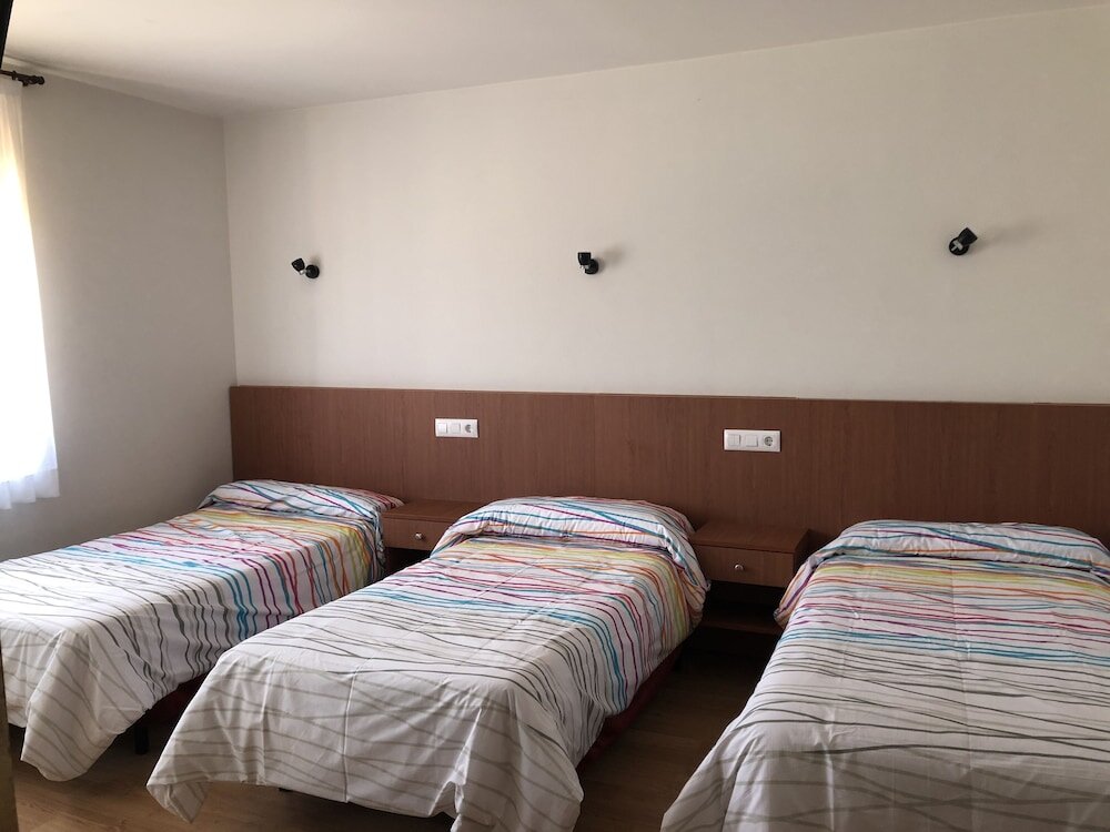 Standard Dreier Zimmer mit Poolblick Hostal El Delfin Verde
