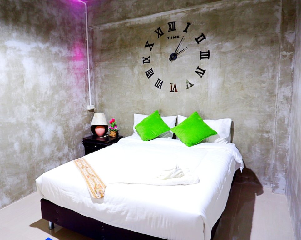 Standard Zimmer Baan Lung Yod Resort Keangkrachan