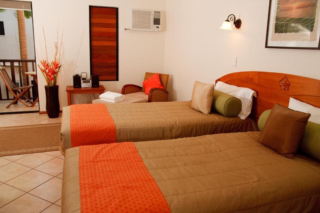 3 Bedrooms Apartment Hibiscus Resort & Spa with Onsite Reception & Check In