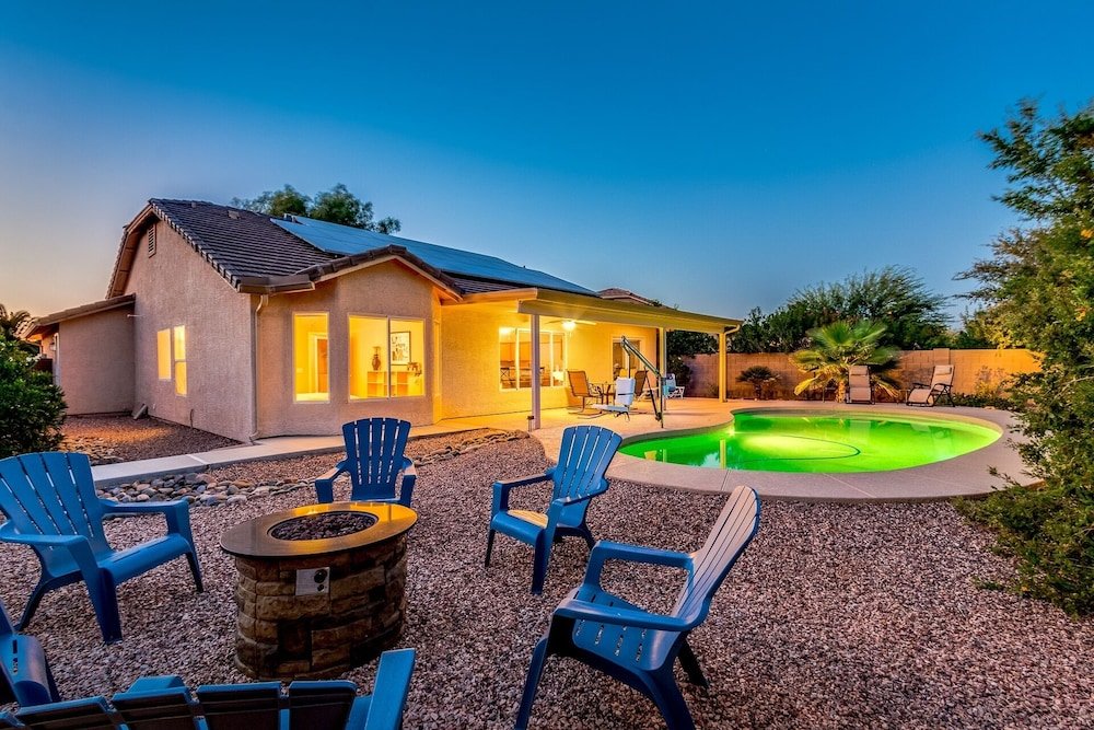 Cabaña Private Heated Pool and Firepit Surprise Home! 30 Night Minimum! by Redawning