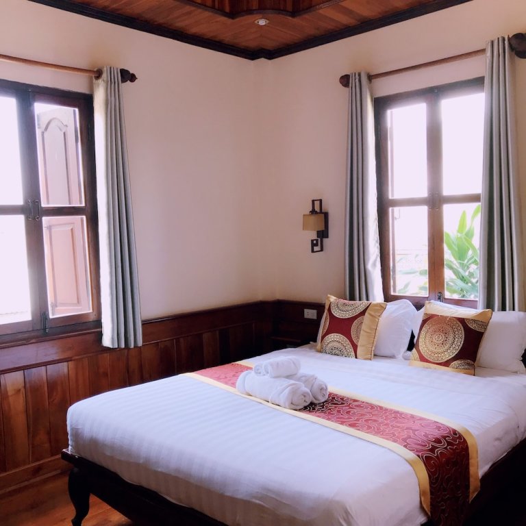 Supérieure double chambre avec balcon Wisdom Laos Hotel