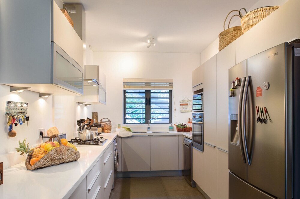 House With 3 Bedrooms in Roches Noires, With Wonderful sea View, Furni Poste Lafayette