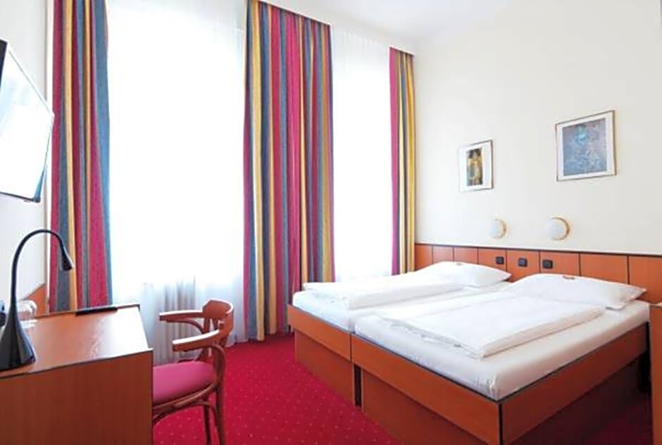 Standard Zimmer Hotel Drei Kronen Vienna City