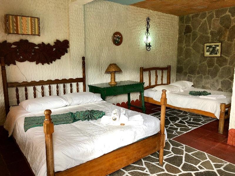 Двухместный номер Standard Eco Hotel Uxlabil Atitlan