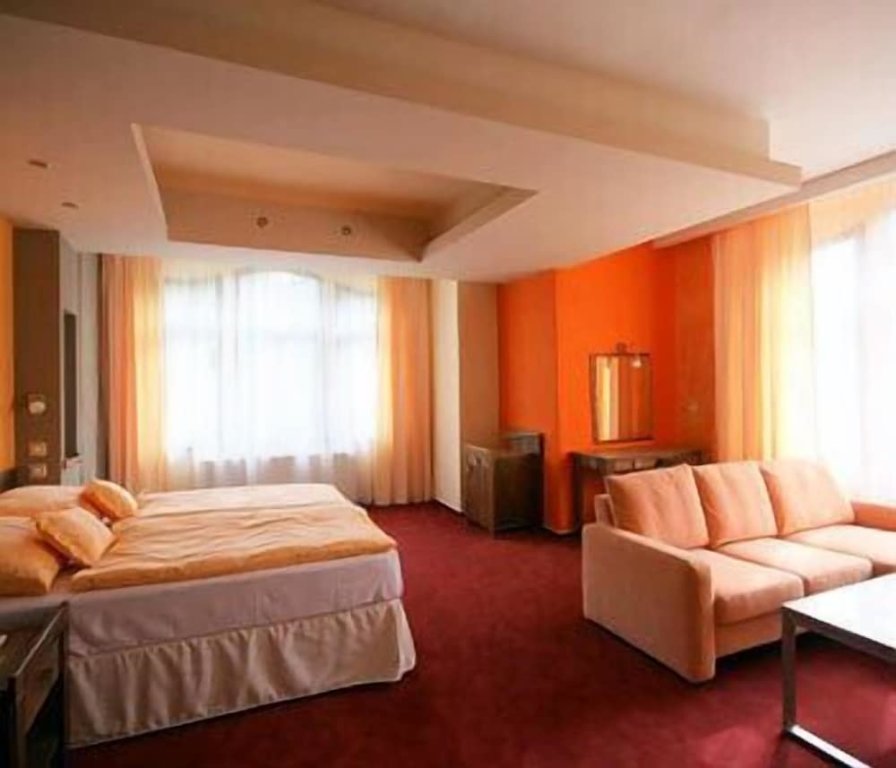 Номер Luxury Spa & Wellness Hotel St. Moritz