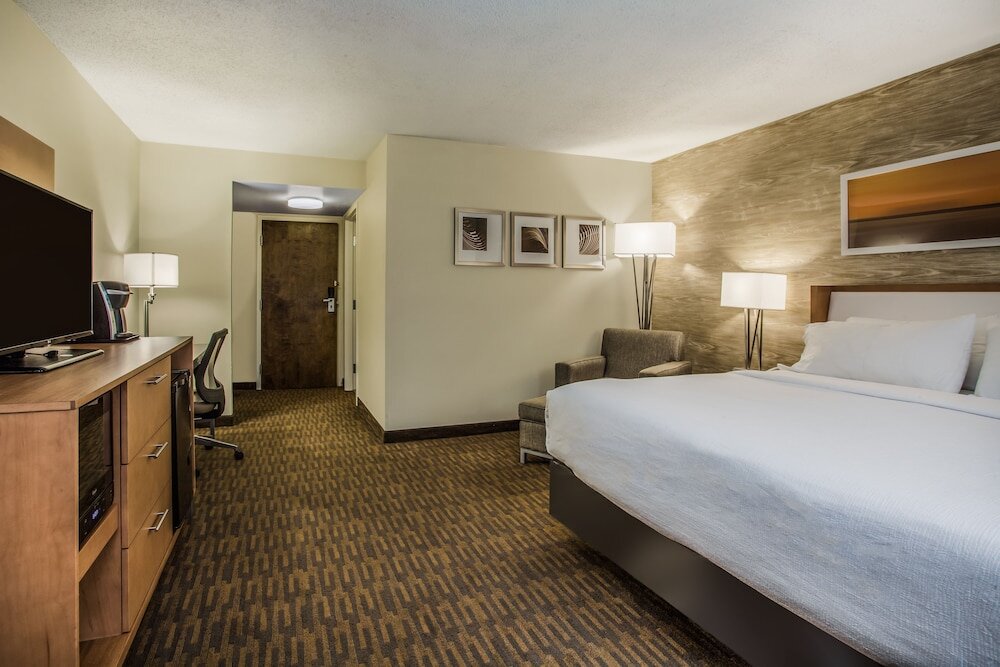 Двухместный номер Premium Holiday Inn Saratoga Springs, an IHG Hotel