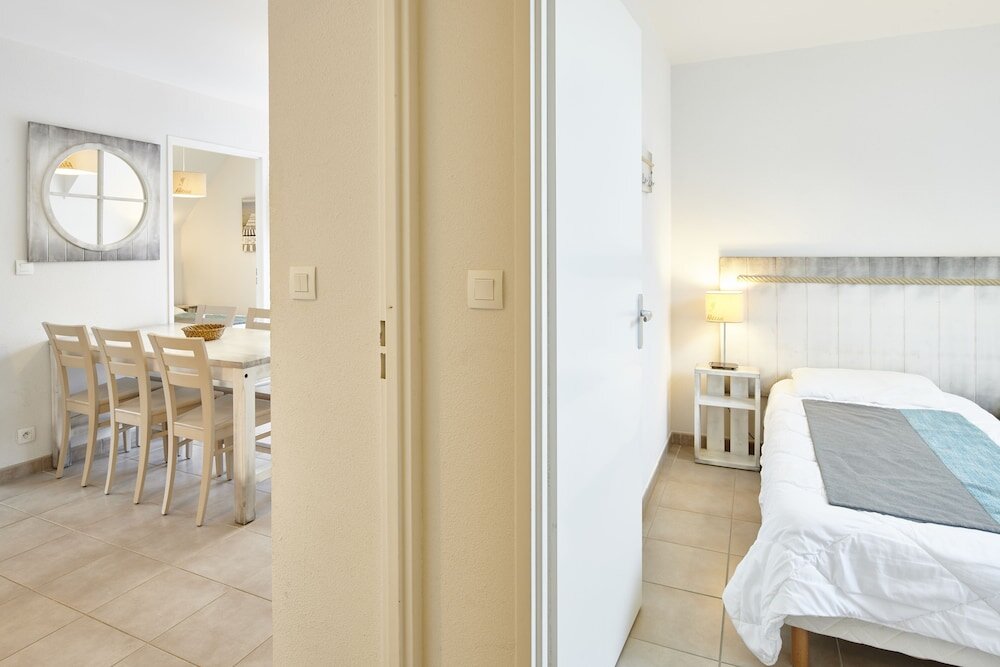 Апартаменты с 4 комнатами с балконом Résidence Vacances Bleues Les Jardins d'Arvor