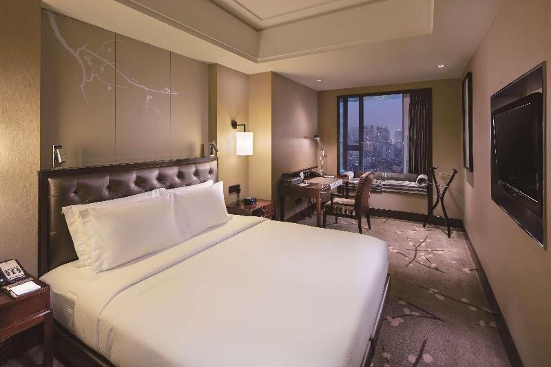 Double Junior Suite DoubleTree by Hilton Hotel Chongqing North