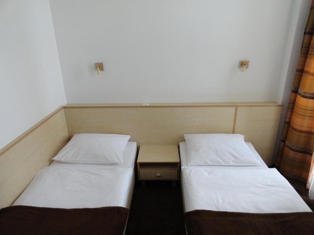 Standard room Rooms K