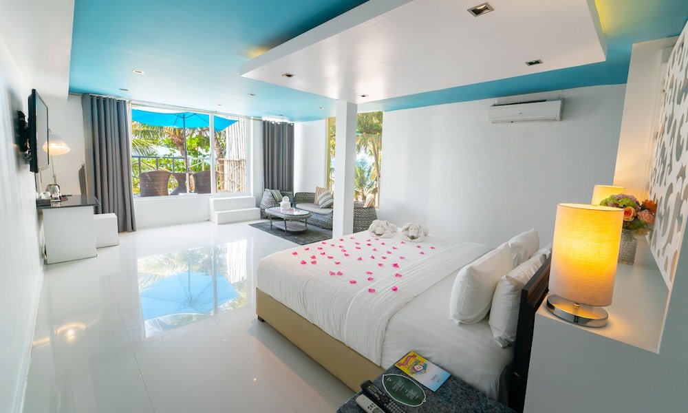 Двухместный люкс Presidential Boracay Ocean Club Beach Resort
