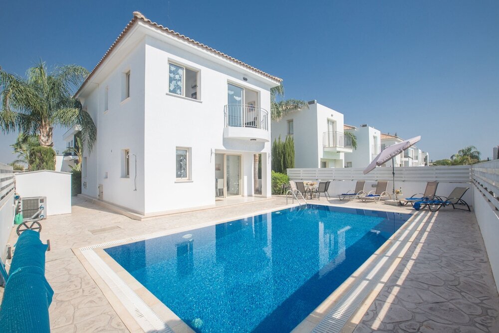 Villa 17. Вилла 17. Пальмы Северный Кипр. Louis Althea Kalamies Luxury Villas. Blue Palm Cyprus.