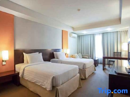 Deluxe Doppel Zimmer mit Poolblick Hotel Horison Sagita Balikpapan