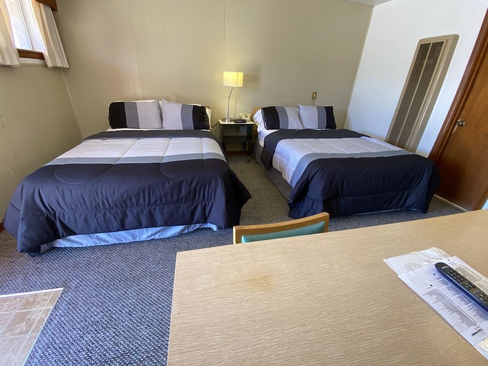 Economy Quadruple room Duffer Motel