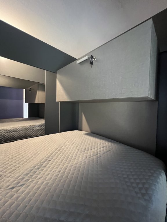 Кровать в общем номере Wynwood Extreme Hostel