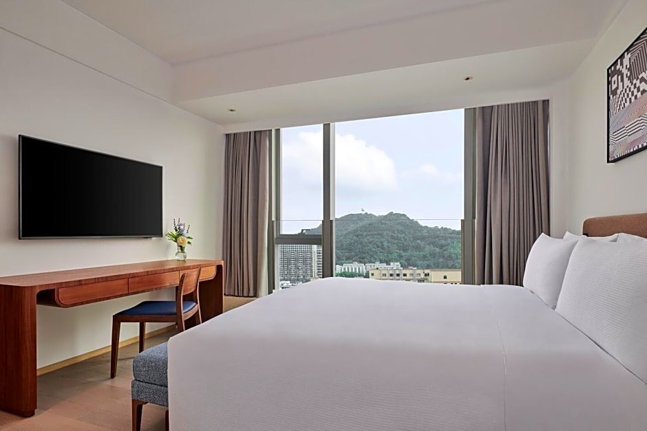 Номер Premium с 2 комнатами Doubletree By Hilton Shenzhen Airport