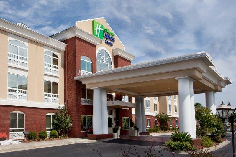Double suite Holiday Inn Express Hotel & Suites