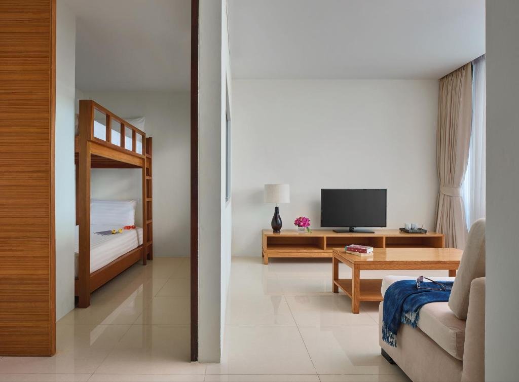 Люкс c 1 комнатой Splash Beach Resort, Maikhao Phuket - SHA Extra Plus