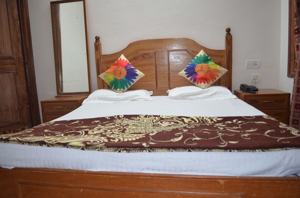 Standard room Hotel Centre Point Resorts Palampur