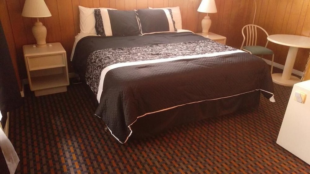 Premium room Frontiersman Motel