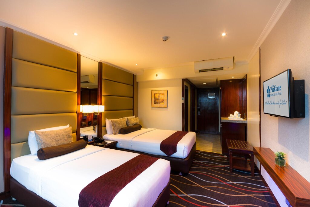 Номер Deluxe Cebu Parklane International Hotel