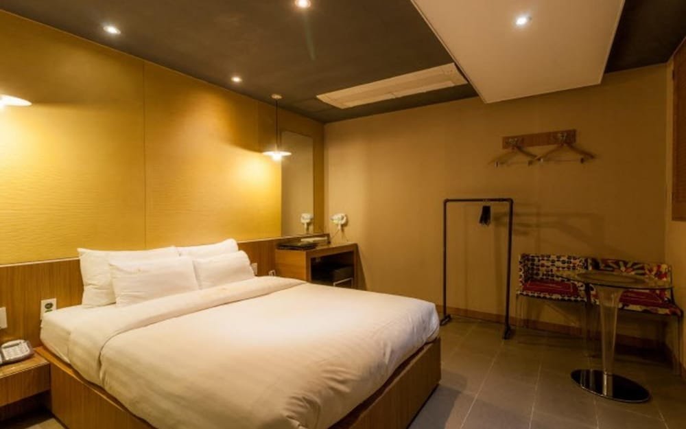 Standard room Bago Hotel