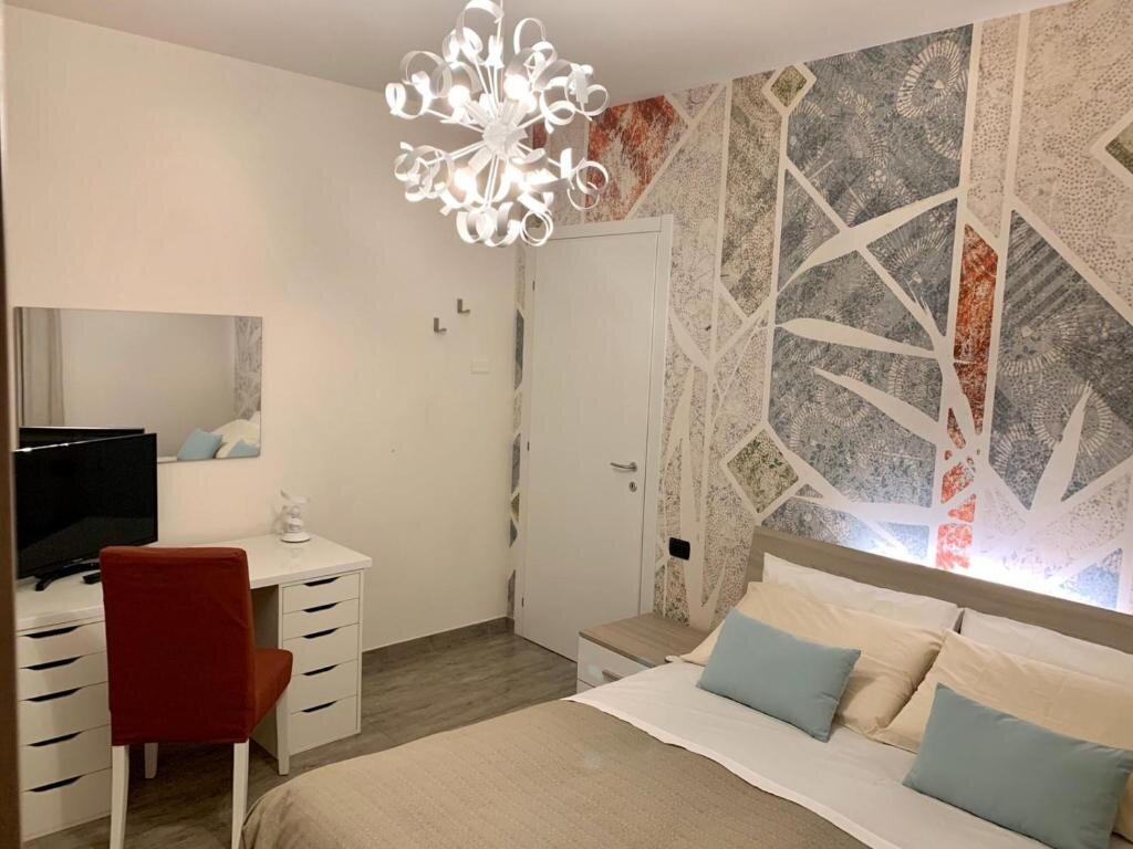 Standard Double room with balcony B&B Nearby Malpensa