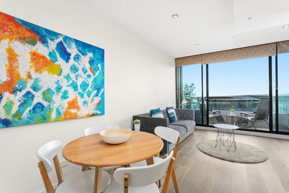 Апартаменты с 2 комнатами с балконом и с видом на реку Waterfront Melbourne Apartments