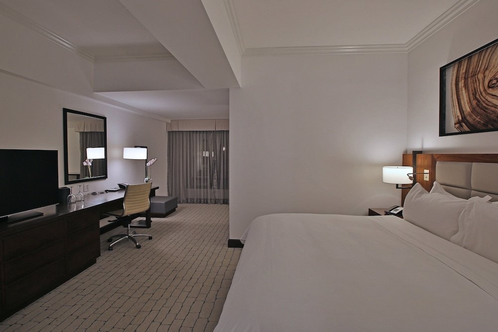 Двухместный номер Premium с видом на город Hotel Real Intercontinental Guatemala, an IHG Hotel