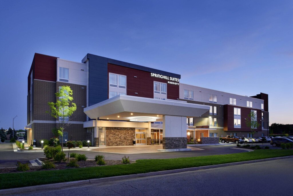 Люкс SpringHill Suites by Marriott Grand Rapids West