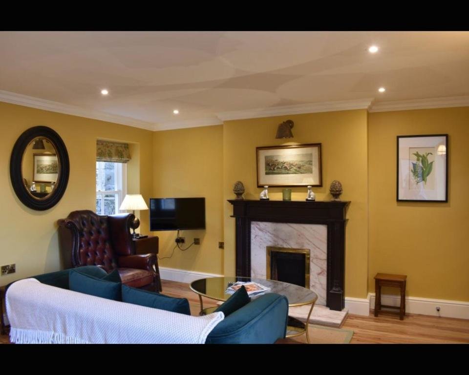2 Bedrooms Cottage The Milbank Arms