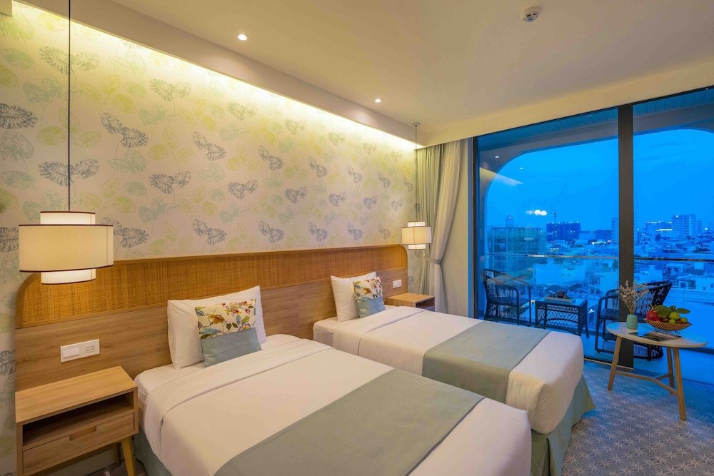 Deluxe Double room with city view Cozy Danang Boutique Hotel