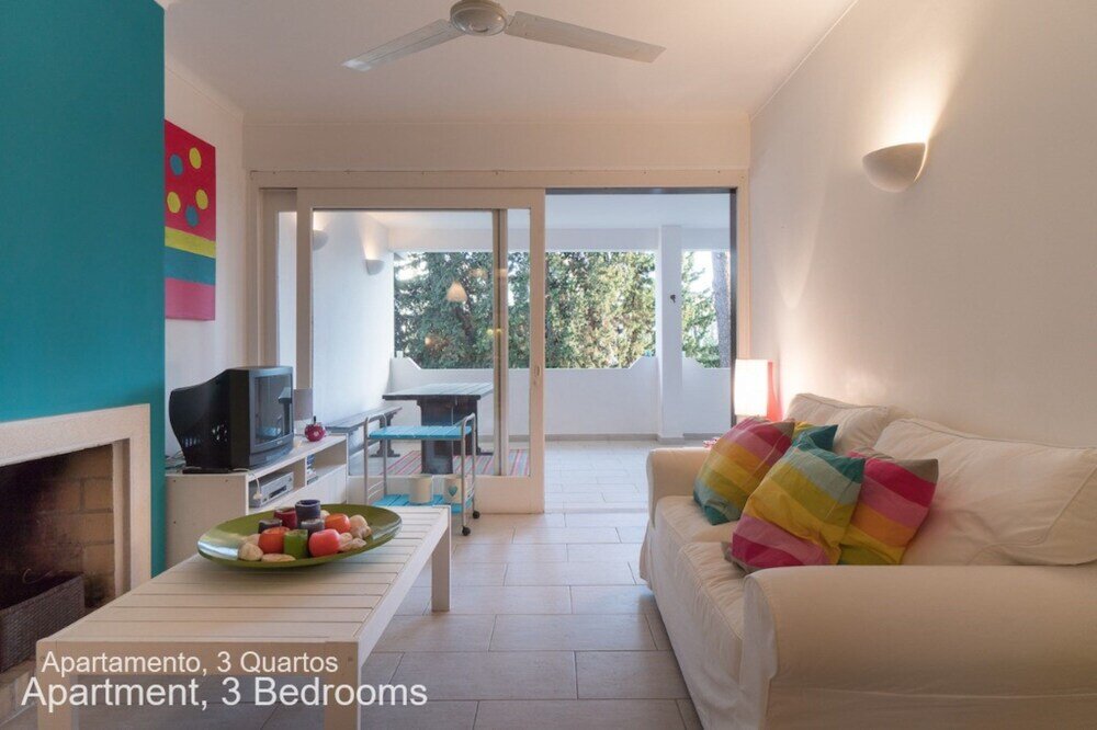 3 Bedrooms Apartment with balcony Akisol Albufeira Balaia II