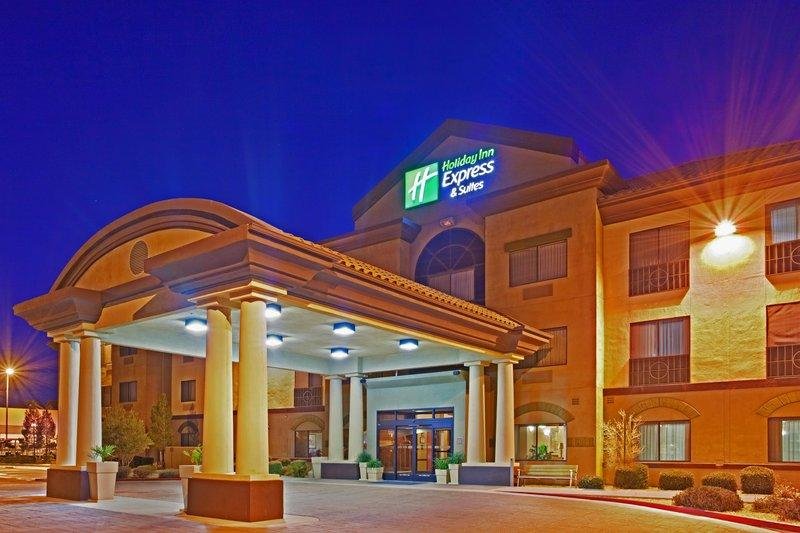 Номер Deluxe Holiday Inn Express Hotel & Suites Barstow, an IHG Hotel