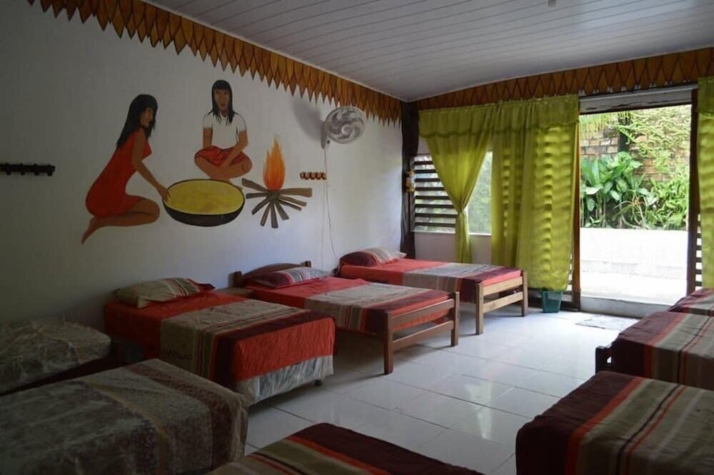 Кровать в общем номере Anaira Hostel