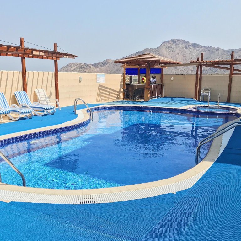 Номер Standard Mirage Hotel Al Aqah