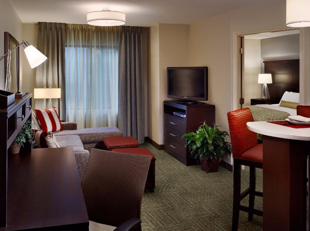 Standard double chambre 1 chambre Staybridge Suites Houston Humble - Generation Pk