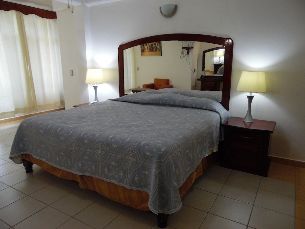 Habitación doble Estándar con vista parcial al océano Hotel El Jardin Resort