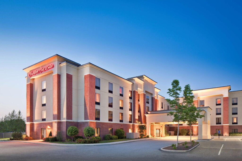 Двухместный номер Premium Hampton Inn & Suites Providence / Smithfield