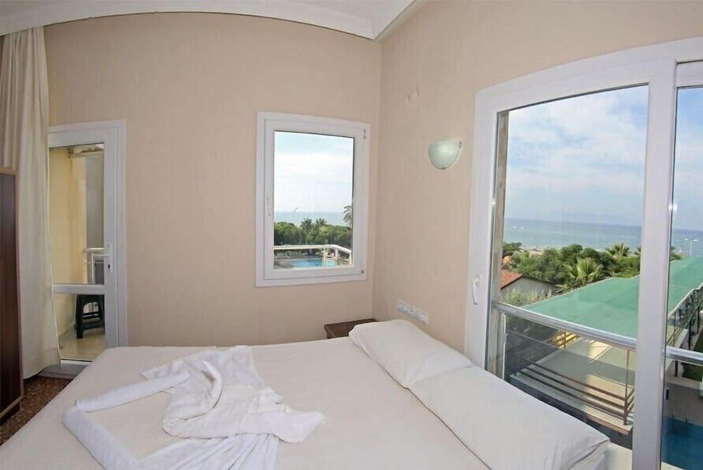 Standard Einzel Zimmer mit Balkon Adahan Hotel