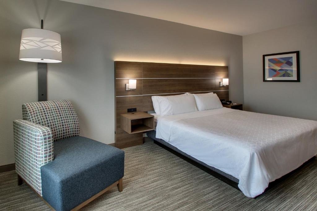 Другое Holiday Inn Express Hotel & Suites Waukegan/Gurnee, an IHG Hotel