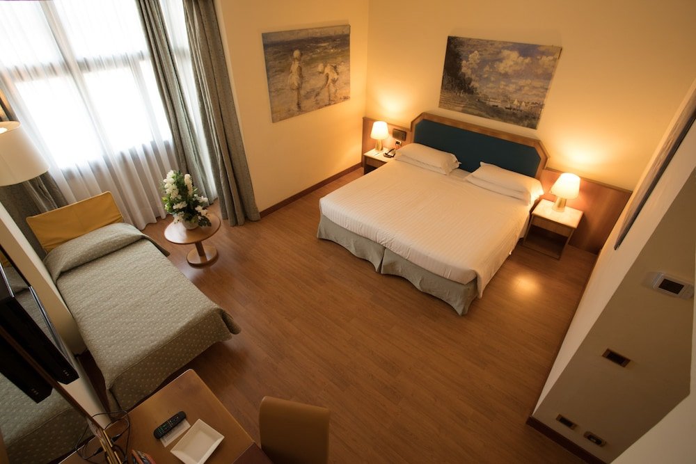 Supérieure chambre avec balcon iH Hotels Milano Eur - Trezzano sul Naviglio