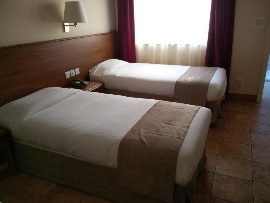 Standard Triple room with balcony Allegro Hotel