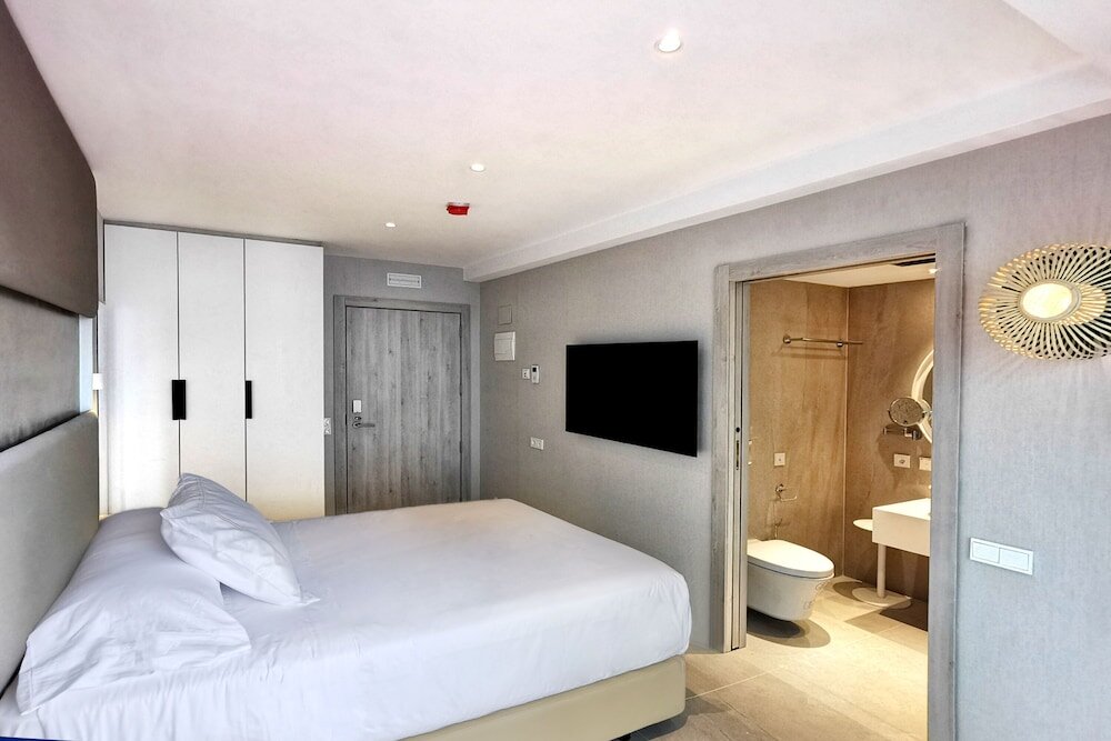 Standard Single room with balcony Hotel & Spa Castillo de Peñíscola 4* Sup